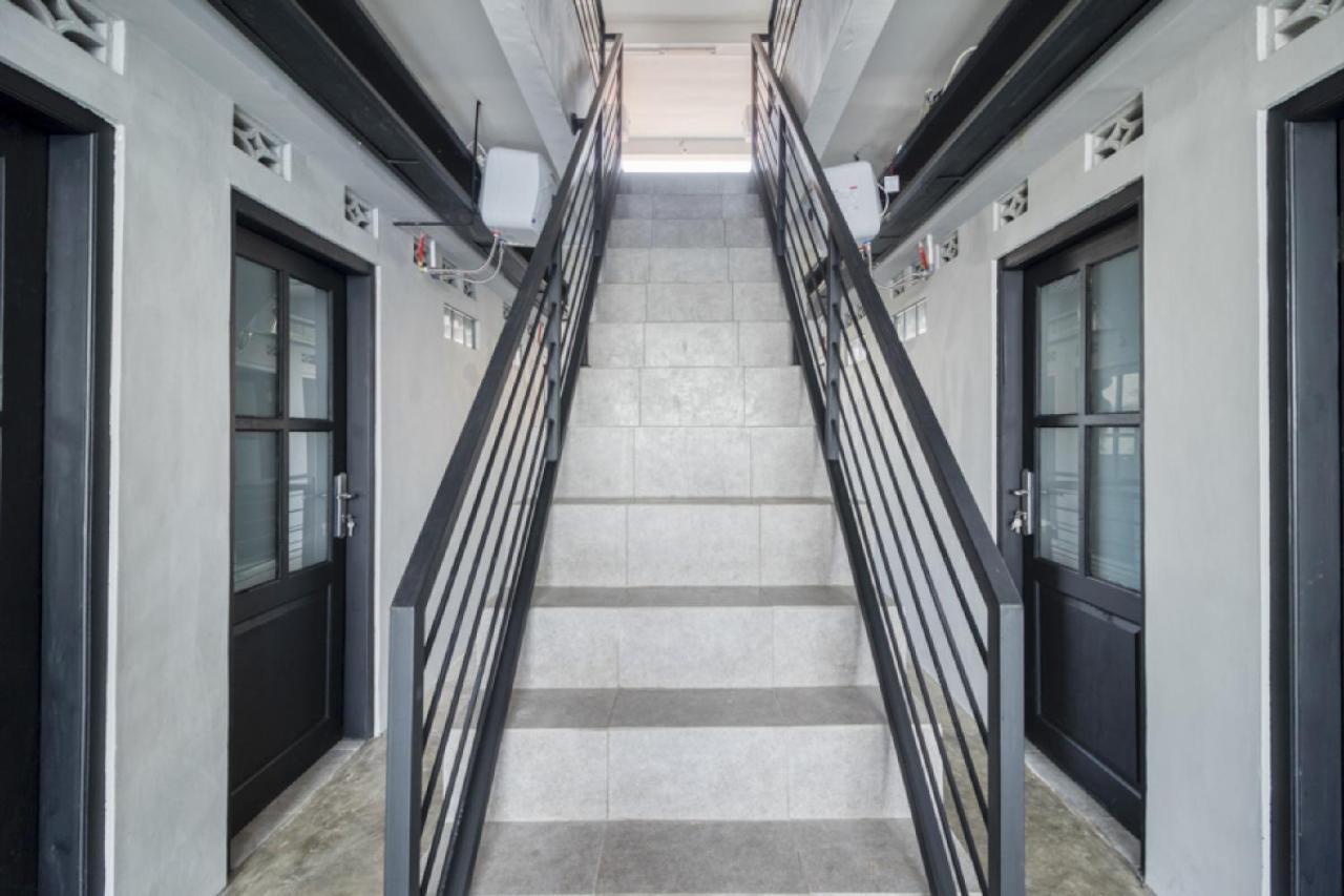 Reddoorz Syariah Near Galeria Mall Yogyakarta Exterior foto